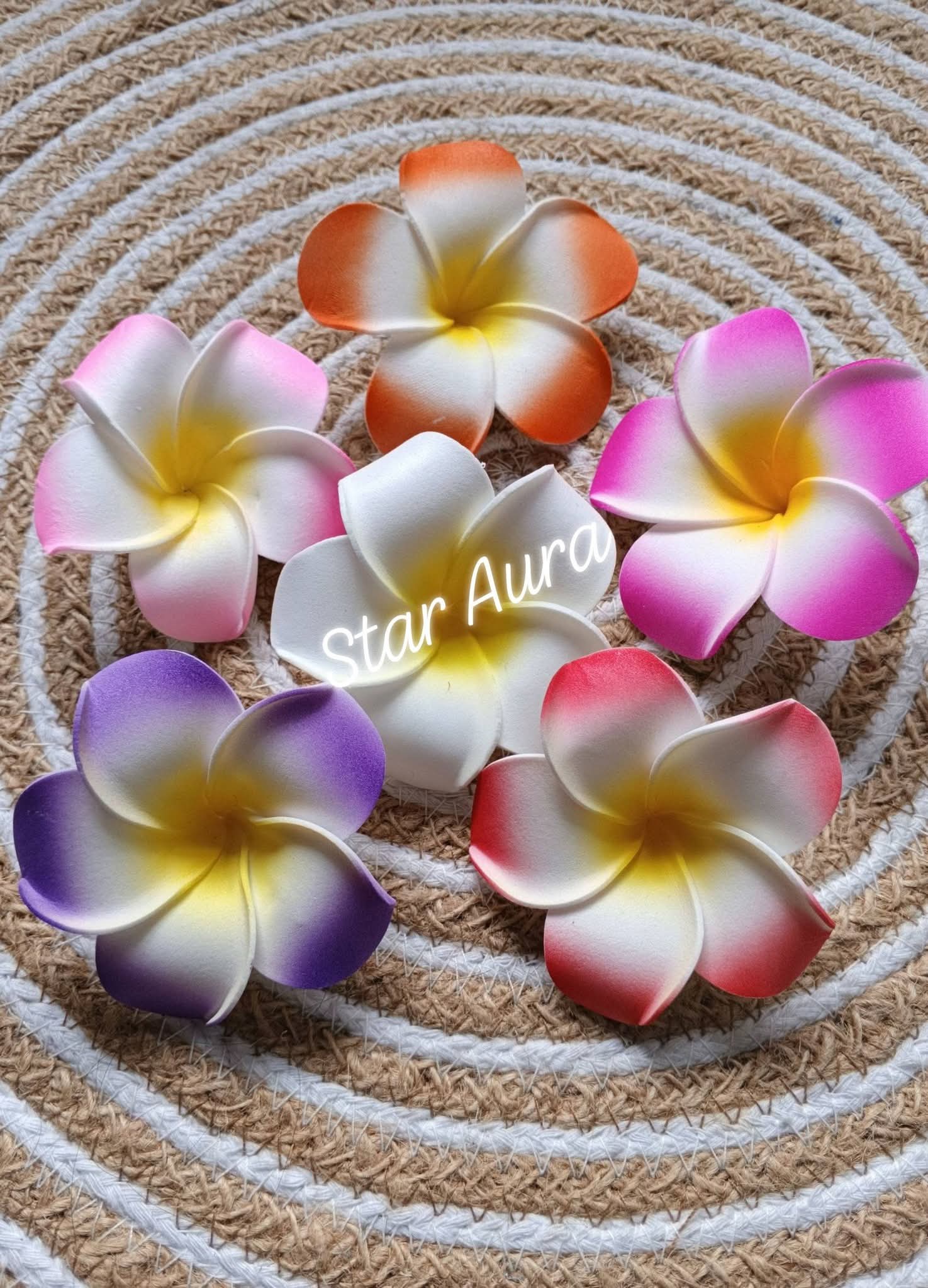 Kathgolap hair clip