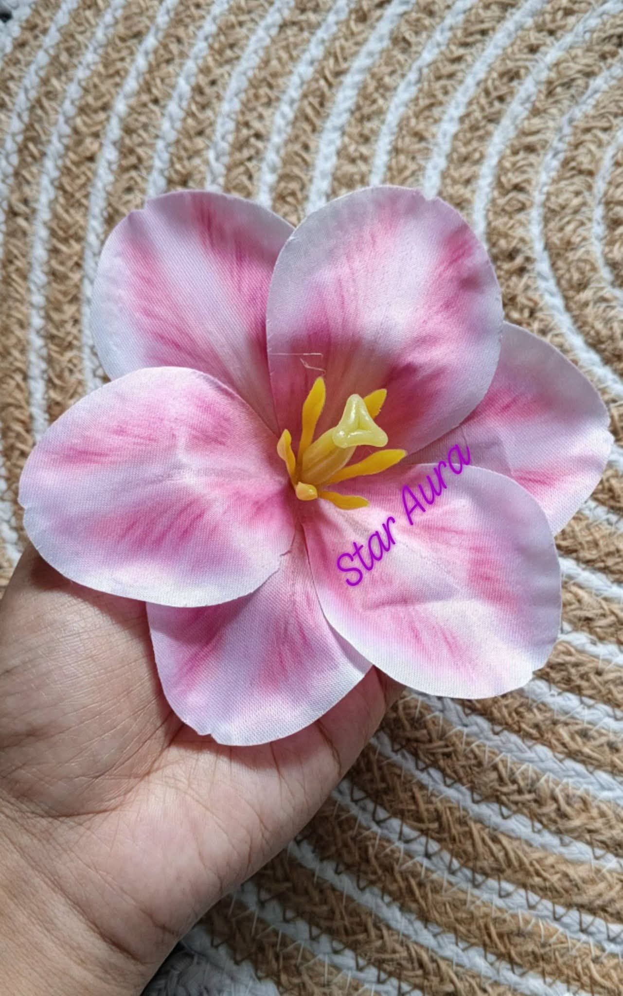 Haiwan flower clip - Image 6