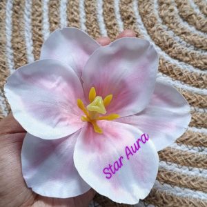 Haiwan flower clip - Image 3